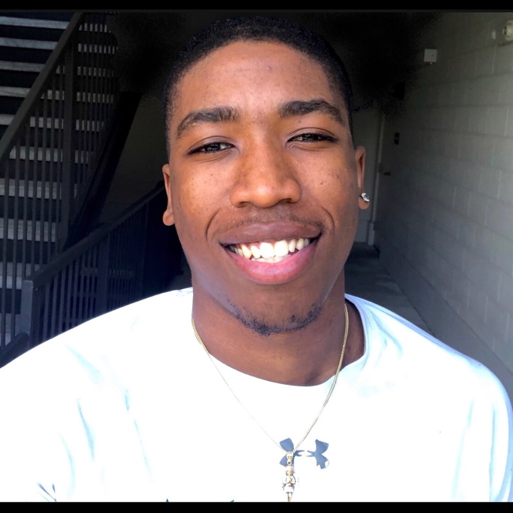 Meet your Posher, Yohance